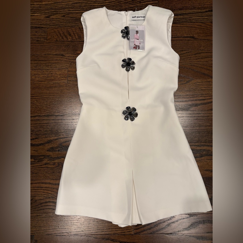 Self-Portrait White Sleeveless Romper with Floral Embellishments size 2